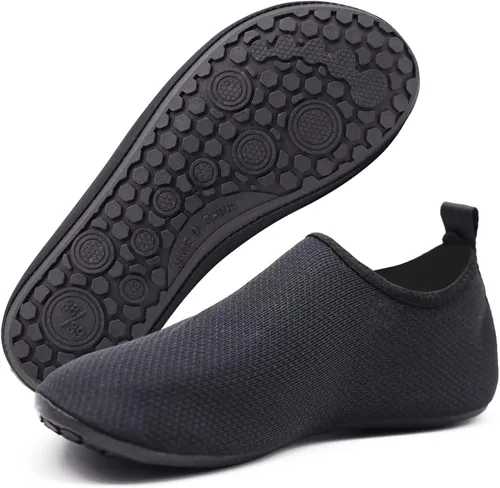 Vista 3 de Valennia Zapatos de agua para hombre y mujer, sin cordones, de secado rápido, ligeros, calcetines acuáticos para playa, natación, yoga, deportes al