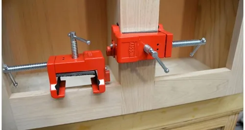 Vista 5 de BESSEY, BES8511, abrazadera para gabinetes para marcos de superficie, roja