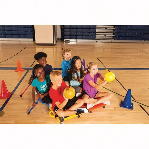 Vista 4 de S&S Worldwide Conos de vinilo flexible resistente de 18" de alto, juego de 6. Vinilo moldeado extra grueso y suave con una base ancha y estable