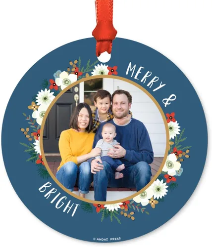 Vista 25 de Andaz Press Adorno de Navidad de metal personalizado con foto, bebé, corona dorada de vacaciones, fecha del nombre del bebé, 1 paquete, incluye