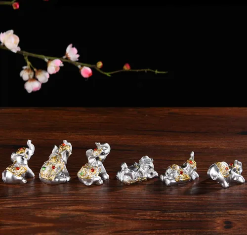 Vista 6 de Brass Statu BRABUD BS122 - Juego de 6 estatuas de elefantes pequeños de resina plateada para decoración del hogar, colección de regalo (plateado)