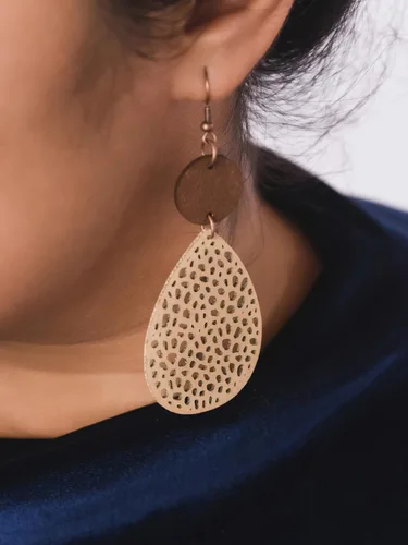 Vista 6 de MINACHI Bohemian Hollow Cut-Out Wood Leather Dangle Drop Earrings, Boho Chic Hippie Statement Jewelry Gift for Women