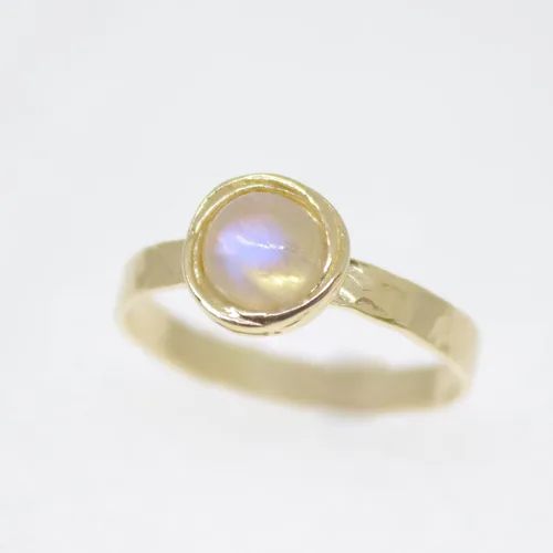Vista 24 de Anillo de oro de piedras preciosas, anillo de piedra chapada en oro de 14 quilates, anillo de piedra apilable, anillo de oro de piedra pequeña