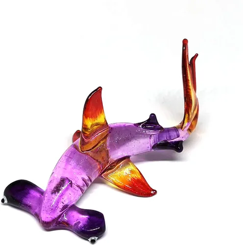 Vista 3 de Hammerhead - Figura de tiburón de vidrio soplado Sealife coleccionable en miniatura para acuario Hand-blown glass, 1.5 in tall, for coastal shelf