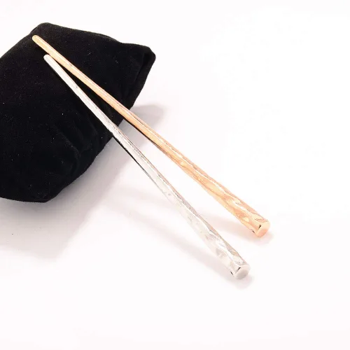 Vista 8 de RAYNAG Paquete de 4 palillos de metal para el cabello, palillos de pelo para niñas y mujeres, alfileres de aleación, dorado y plateado
