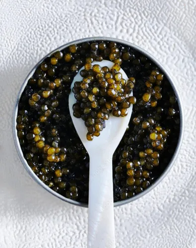 Vista 6 de Imperial Osetra Caviar – Huevas de esturión rusas, perlas de ámbar dorado, sabor a malossol mantecoso, (1 oz / 28 g)