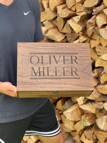 Vista 4 de Caja de madera personalizada con nombre para recuerdos, recuerdo, regalo para él, ella, novio, novia, bebé, niña, hermano, hermana, chico, padrinos