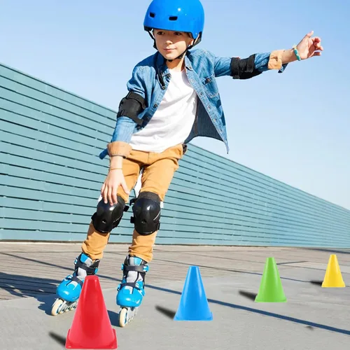 Vista 5 de Conos de fútbol de 7 pulgadas para entrenamiento, paquete de 36 conos pequeños de plástico para niños, patinaje, baloncesto, fútbol, práctica, 6