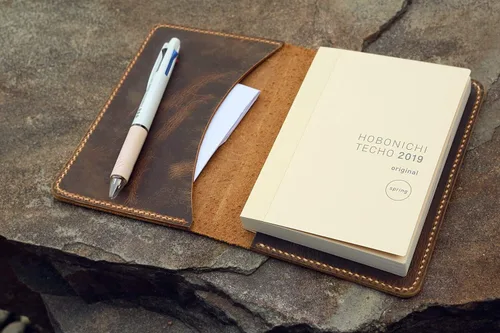 Vista 3 de Personalized distressed leather hobonichi techo cover vintage rustic leather hobonichi A5 A6 cousin cover HAX05S