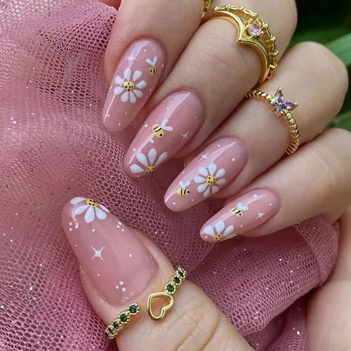 Vista 17 de Uñas postizas a presión con punta francesa, uñas postizas medianas con flores 3D, concha de perla, diseño de estrellas de mar, uñas blancas a