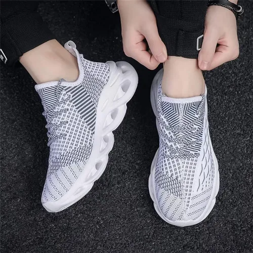 Vista 4 de GSLMOLN Zapatos deportivos para correr en carretera para hombre, antideslizantes, atléticos, de moda, para entrenamiento, gimnasio, correr, casual