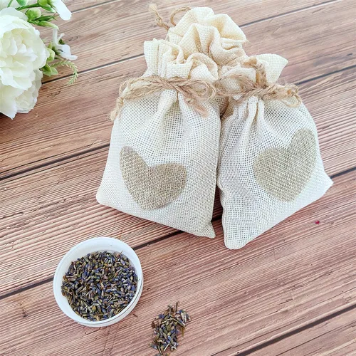 Vista 5 de SumDirect Bolsas de arpillera de corazón con cordón – 36 bolsas pequeñas de lino beige de 4 x 6 pulgadas para regalo de boda, baby shower