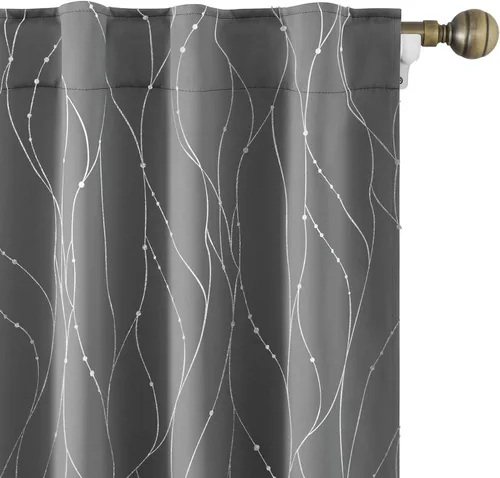 Vista 11 de HOMEIDEAS Cortinas opacas de color gris claro de 52 x 96 pulgadas de largo, 2 paneles de línea ondulada plateada con puntos impresos, pestaña