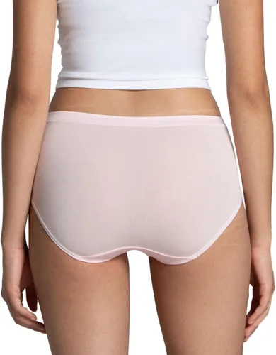 Vista 4 de Fruit of the Loom Women's Beyondsoft Underwear, Super Soft Designed with Comfort in Mind, Available in Plus
