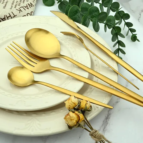 Vista 7 de Juego de 6 tenedores de postre de acero inoxidable de 3 dientes, juego de tenedores para frutas y tartas, 5.31 pulgadas, dorado