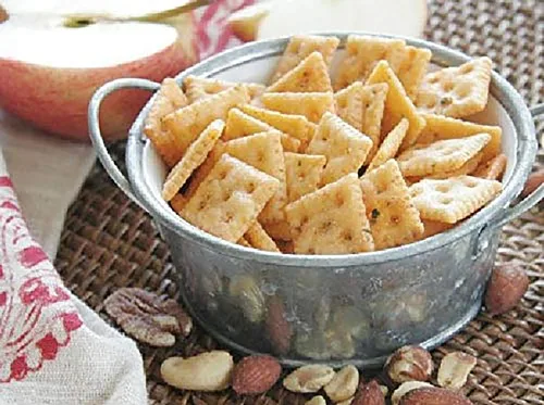 Vista 6 de Condimento salado Savory Saltine, 1.4 onzas, eneldo de jardín, 1 paquete