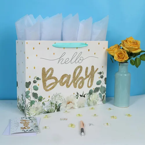 Vista 5 de Juego de bolsas de regalo extra grandes de 16.5" en color blanco con tarjeta de felicitación y papeles de seda (brillo dorado "Bebé") para baby