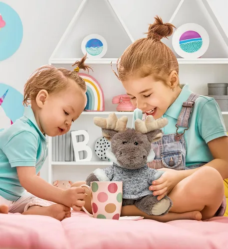 Vista 5 de Puzzled DolliBu - Peluche de alce de peluche, alce sentado con suéter gris, adorable juguete de peluche abrazable para niños y adultos, 9 pulgadas