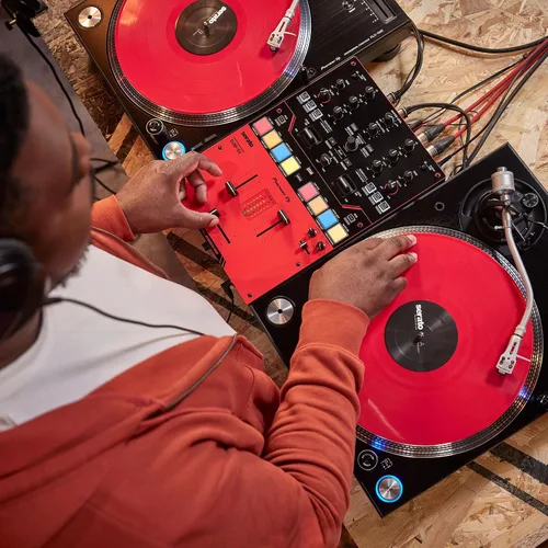 Vista 9 de Pioneer DJ DJM-S5 Mezclador de 2 canales para Serato DJ, rojo/negro