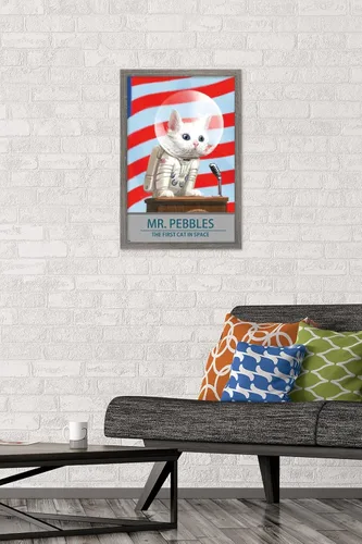Vista 2 de Trends International Fallout 4 - Póster de pared de Mr. Pebbles - El primer gato en el espacio, 14.72 x 22.37 pulgadas, versión enmarcada de madera