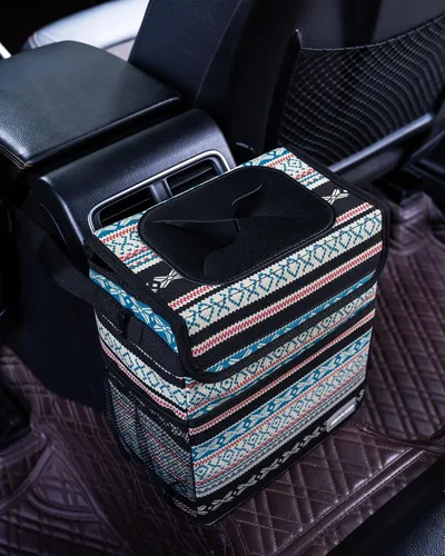 Vista 4 de SIBOFUEGO Bote de basura lindo para automóvil, a prueba de fugas, con tapa y bolsillos de almacenamiento, cubo de basura para automóvil para hombres