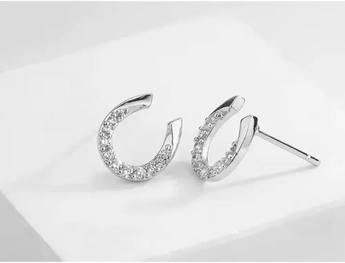 Vista 2 de Aretes de herradura lindos aretes de herradura para niñas y mujeres, pequeños aretes de plata de ley 925 con circonita cúbica, aretes de herradura