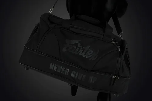Vista 5 de Fairtex Equipo de engranaje de bolsa de gimnasio para Muay Thai, boxeo, kickboxing, MMA