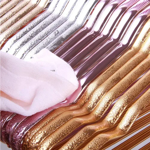 Vista 8 de LIFKOME Perchas para abrigos, paquete de 100 perchas de alambre de metal resistente con sin ranuras, perchas estándar para trajes, ahorro