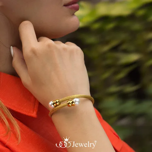 Vista 2 de 555Jewelry - Brazalete ajustable con alambre trenzado y perlas para mujer