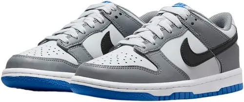Vista 46 de Nike Kid's Dunk Low Sneaker