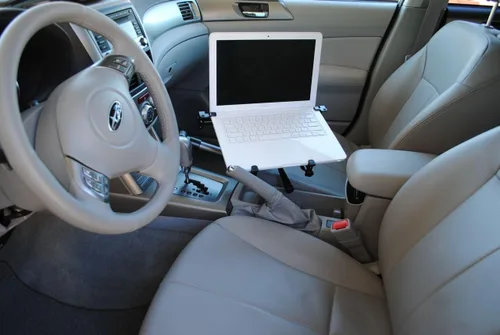Vista 3 de Soporte Mobotron MS-526 para vehículos pesados, autos, van, suv, para iPad laptop