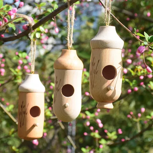 Vista 7 de Casa de colibrí de madera natural, 3 paquetes, casas de colibrí colgantes para exteriores, regalos de jardinería, decoración del hogar