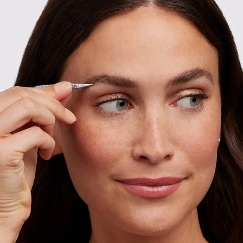 Vista 4 de Tweezerman Hollygraphic Micro - Juego de pinzas para cejas para mujeres y hombres