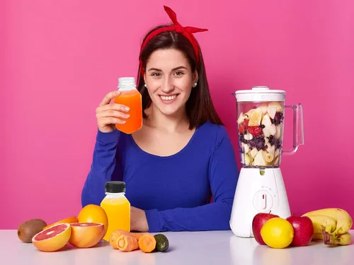 Vista 6 de 5 piezas de botellas de jugo de plástico reutilizables de 6 oz, recipientes transparentes a granel con tapas negras para jugo, batidos, té, leche