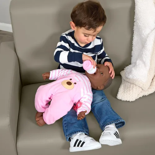 Vista 2 de Muñeca para abrazar de 20 pulgadas, de JC Toys, Africano americano
