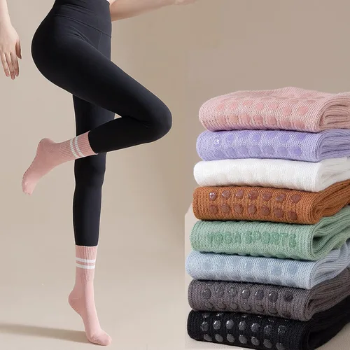 Vista 2 de Tanzueistu Pilates Barre Yoga Grip Calcetines antideslizantes para mujer, calcetines antideslizantes para yoga, pilates, ballet, baile