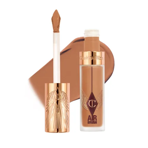 Vista 24 de Charlotte Tilbury AIRbrush Corrector de desenfoque impecable – Corrector para ojeras, manchas y más – Hidratante, cobertura completa con un acabado
