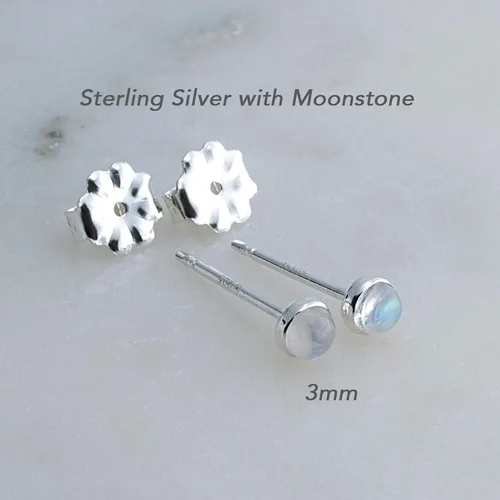 Vista 79 de Aretes pequeños de plata de ley para cartílago, tragus, hélix, múltiples piercings hipoalergénicos, piedra natal para mujer, juego de bisel