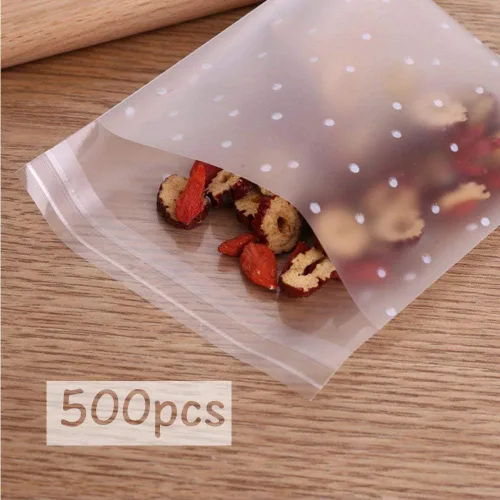 Vista 4 de Juego de 500 bolsas autoadhesivas para golosinas, de 3.9 pulgadas, de celofán con lunares blancos, para fiestas, para piruletas, dulces, chocolates