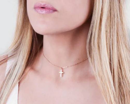 Vista 22 de Collar de cruz de oro para mujer, collares con colgante de cruz minimalista, longitud de 16 a 18 pulgadas, joyería cristiana hecha a mano, regalo