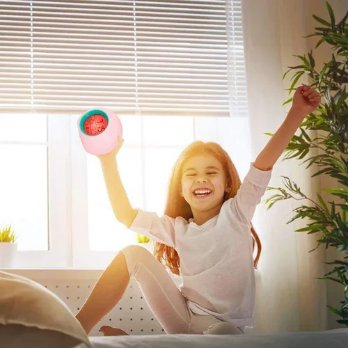 Vista 2 de Wisdom Link Reloj despertador digital para niños, luz nocturna de 7 colores, repetición, detección de temperatura para niños pequeños, niños