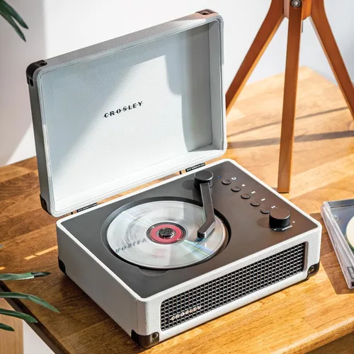 Vista 6 de Crosley CR3505DP-WF Reproductor de CD Cruiser, granja blanca Casa de campo blanca