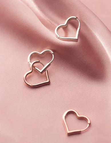 Vista 6 de SLUYNZ Aretes de aro de plata de ley 925 de 0.6in con forma de corazón para mujeres, adolescentes y niñas, aretes de corazón de amor dulce, Metal