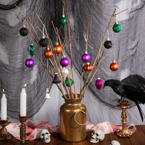 Vista 4 de Deloky 24 bolas de adorno de Halloween con purpurina, bolas colgantes inastillables de Halloween de 1.6 pulgadas, adornos brillantes de árbol negro