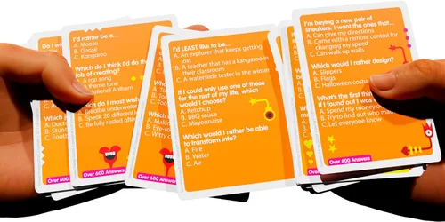 Vista 5 de SUSSED 400 locos iniciadores de conversación para niños, adolescentes y adultos, el juego de cartas "Adivina mi respuesta", regalo divertido