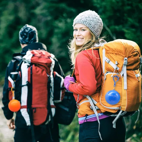 Vista 3 de Paquete de 4 impermeables portátiles, impermeables desechables de emergencia para niños, poncho de lluvia impermeable para viajes, campamento