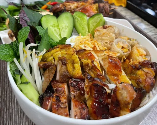Vista 4 de Marinada vietnamita de limoncillo (sin gluten) - Sabores de restaurante en 20 minutos - Hecho a mano en el condado de Orange, CA.