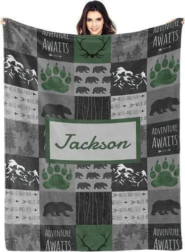 Vista 9 de Woodland - Manta de bebé personalizada para niños, manta de bebé personalizada con nombre Adventure Awaits Stuff recién nacido, regalo de guardería