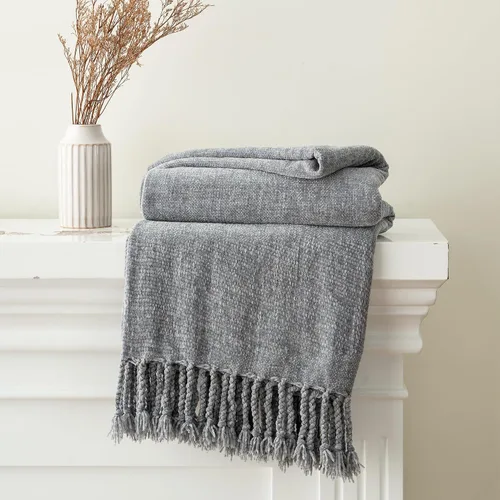 Vista 16 de BATTILO HOME Manta de Chenille Beige para Sofá, Manta Decorativa con Flecos Aterciopelados Color Caqui Tostado para Sofá Decoración del Hogar
