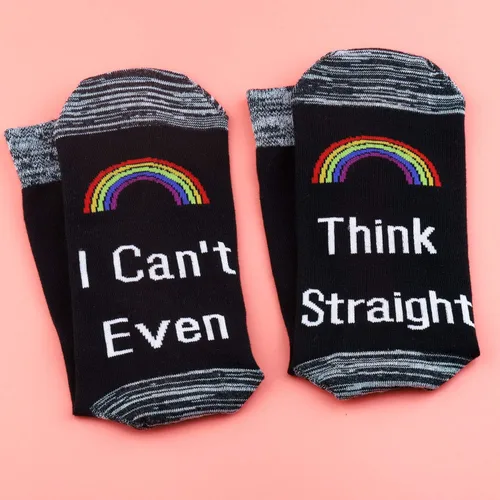 Vista 7 de LEVLO Rainbow LGBT - Calcetines de algodón con texto en inglés "I Can't Even Think Straight Cotton Socks Birthday Gift